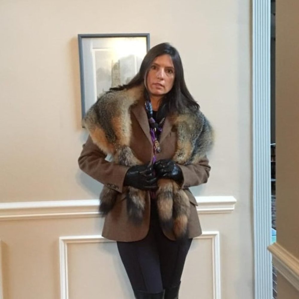 Gucci Gloves scarf, Chanel tights, Mulberry bag